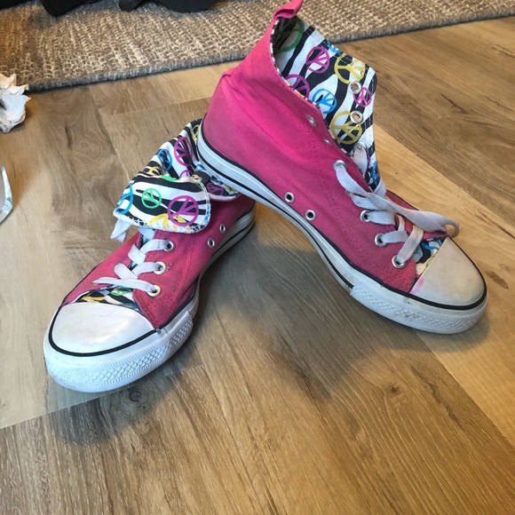 Rue21 Shoes - Pink zebra & peace sign high top converse style